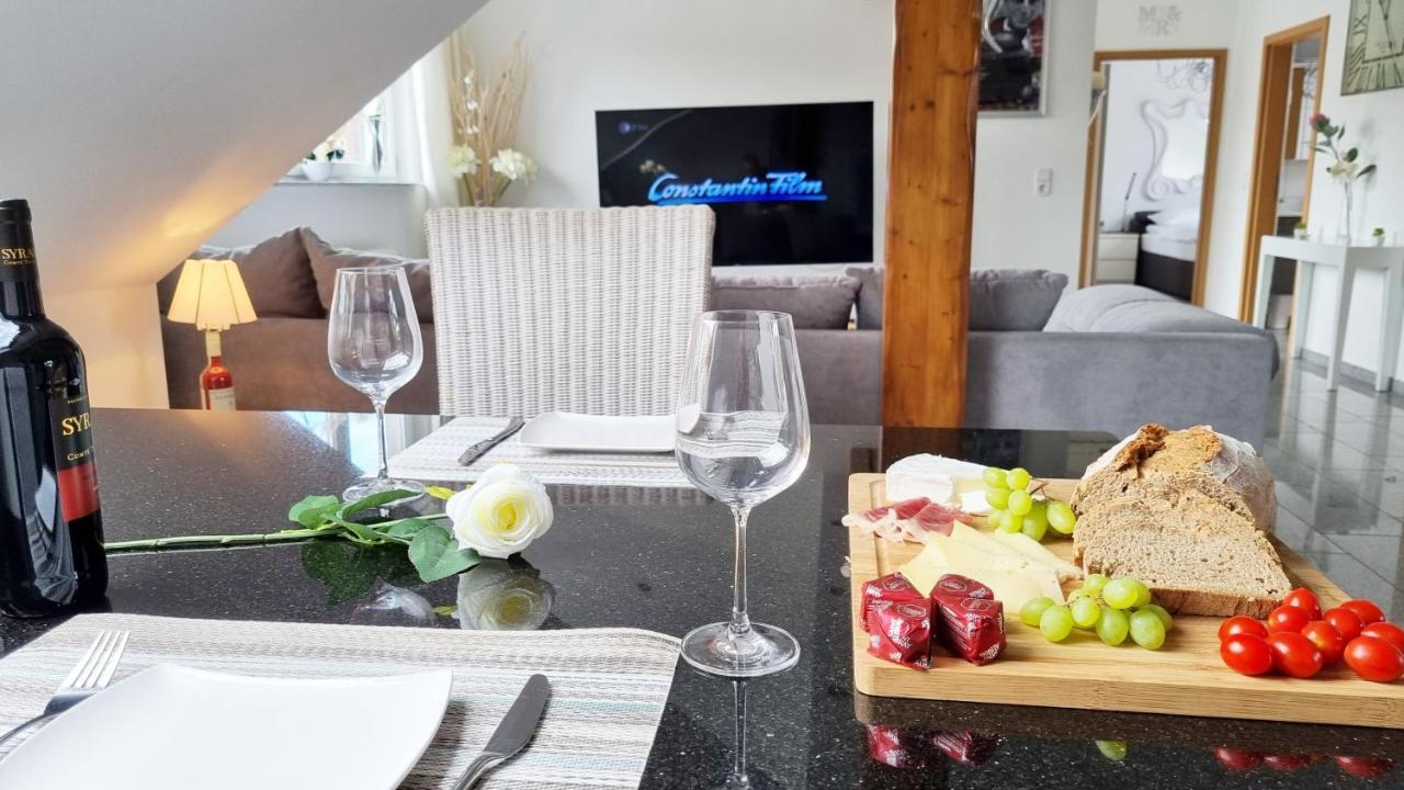 Wohnung Famous, 100Qm, Klima, Loggia, 24H Checkin, Bis 5 Personen Брауншвейг Екстер'єр фото