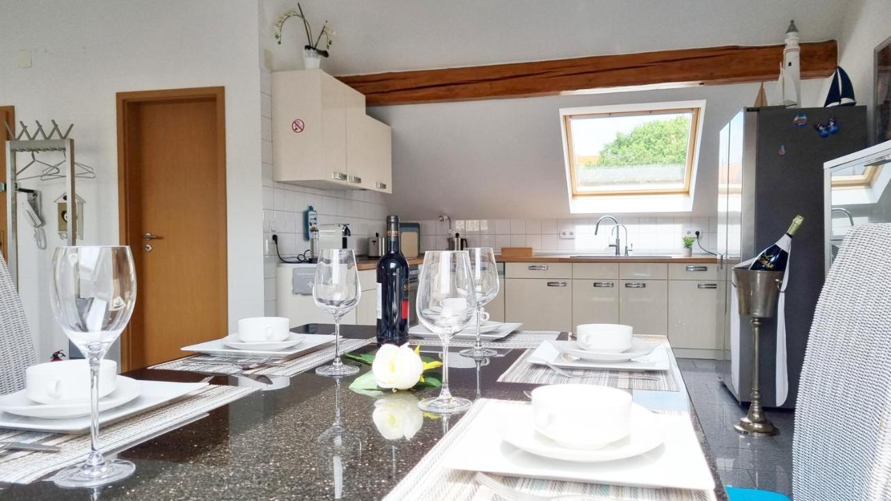Wohnung Famous, 100Qm, Klima, Loggia, 24H Checkin, Bis 5 Personen Брауншвейг Екстер'єр фото
