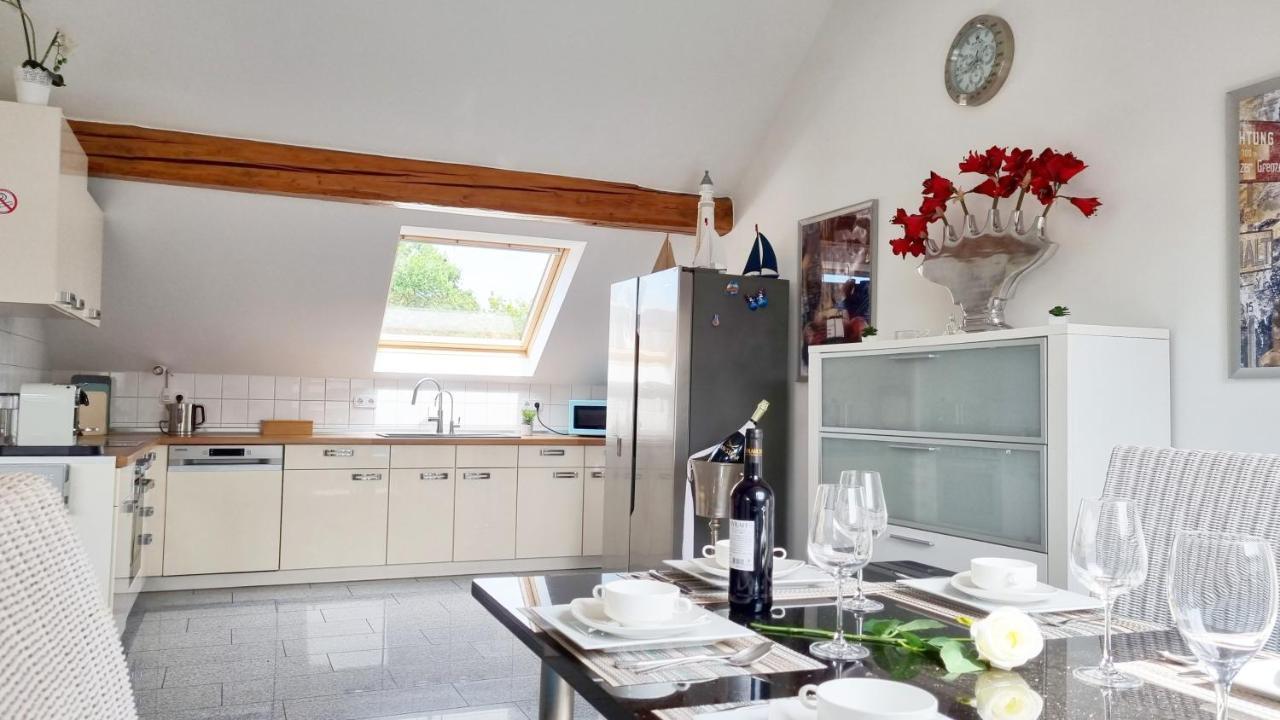 Wohnung Famous, 100Qm, Klima, Loggia, 24H Checkin, Bis 5 Personen Брауншвейг Екстер'єр фото